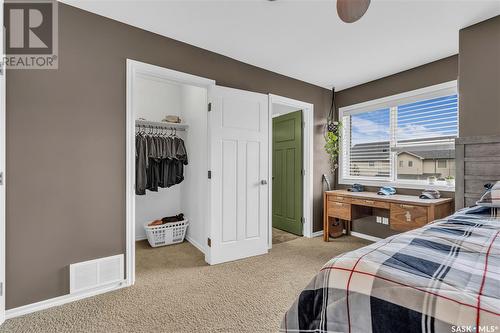 287 Willowgrove Lane, Saskatoon, SK - Indoor Photo Showing Bedroom