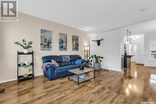 287 Willowgrove Lane, Saskatoon, SK - Indoor Photo Showing Living Room