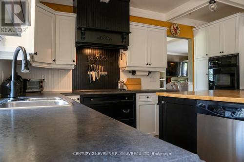 331475 Highway 11, Armstrong, ON - Indoor Photo Showing Kitchen With Double Sink