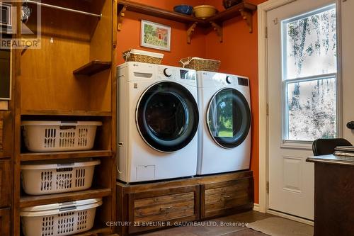 331475 Highway 11, Armstrong, ON - Indoor Photo Showing Laundry Room