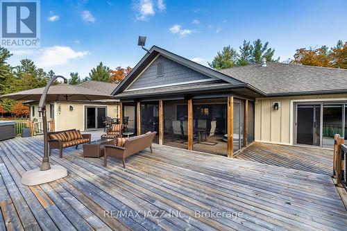 19 Ledge Road, Galway-Cavendish And Harvey, ON - Outdoor With Deck Patio Veranda With Exterior