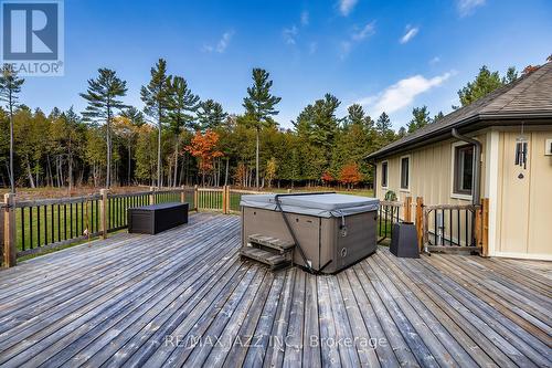 19 Ledge Road, Galway-Cavendish And Harvey, ON - Outdoor With Deck Patio Veranda With Exterior