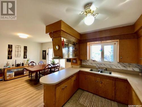 503 5Th Street, Frobisher, SK - Indoor Photo Showing Kitchen With Double Sink