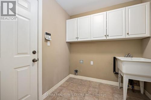 304 Parkside Drive, Petrolia, ON - Indoor Photo Showing Other Room