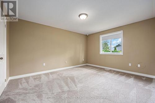 304 Parkside Drive, Petrolia, ON - Indoor Photo Showing Other Room