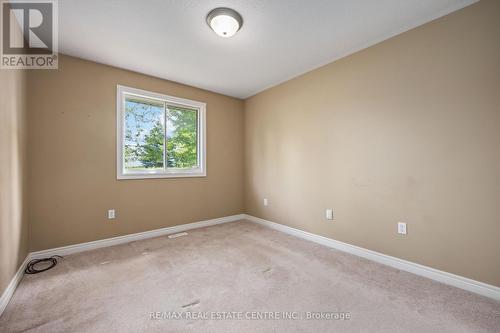 304 Parkside Drive, Petrolia, ON - Indoor Photo Showing Other Room