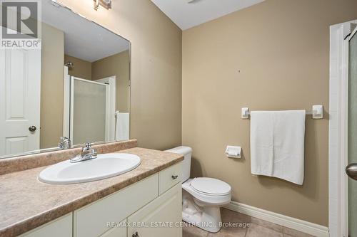 304 Parkside Drive, Petrolia, ON - Indoor Photo Showing Bathroom