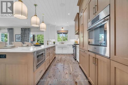 42 Grasswood Street, Kitchener, ON - Indoor Photo Showing Kitchen With Upgraded Kitchen