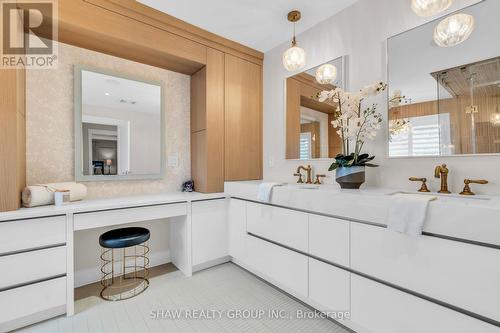 42 Grasswood Street, Kitchener, ON - Indoor Photo Showing Bathroom