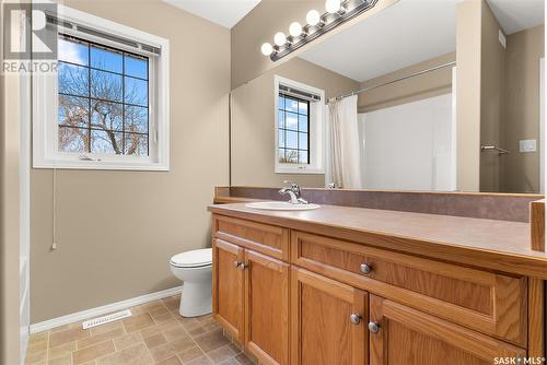 2211 Wallace Street, Regina, SK - Indoor Photo Showing Bathroom