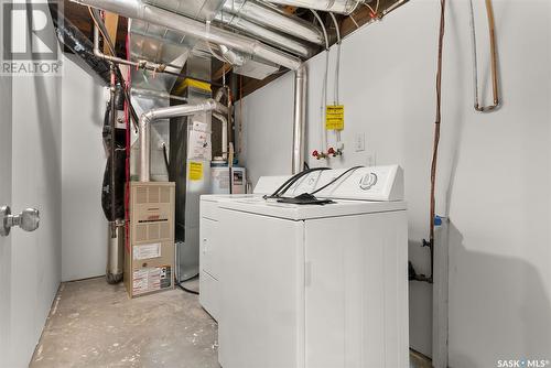 2211 Wallace Street, Regina, SK - Indoor Photo Showing Laundry Room