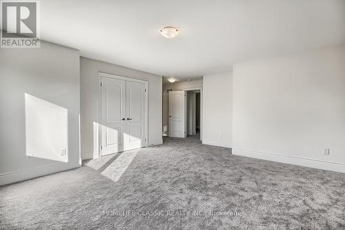 31 Robert Baldwin Boulevard, East Gwillimbury, ON - Indoor Photo Showing Other Room