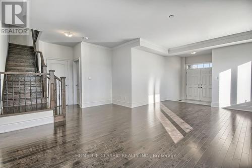 31 Robert Baldwin Boulevard, East Gwillimbury, ON - Indoor Photo Showing Other Room