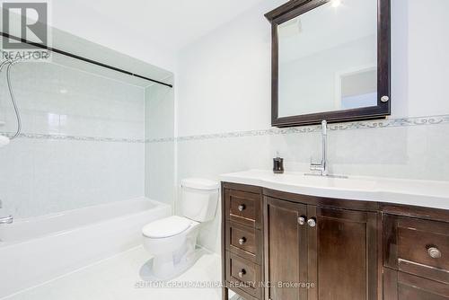 23 Millbank Court, Vaughan, ON - Indoor Photo Showing Bathroom