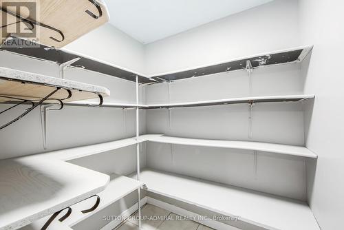 23 Millbank Court, Vaughan, ON - Indoor With Storage