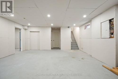 92 Holland Vista Street, East Gwillimbury, ON - Indoor Photo Showing Basement