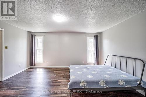 7 Agnes Street, Oro-Medonte, ON - Indoor Photo Showing Other Room