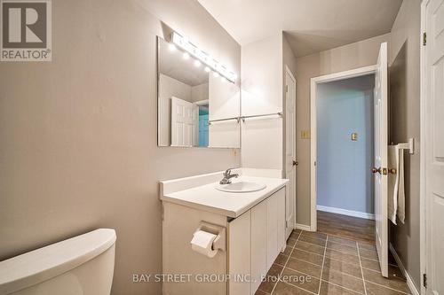 7 Agnes Street, Oro-Medonte, ON - Indoor Photo Showing Bathroom