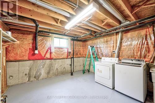 7 Agnes Street, Oro-Medonte, ON - Indoor Photo Showing Laundry Room