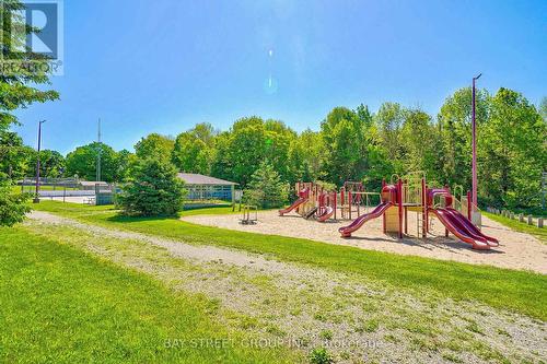 7 Agnes Street, Oro-Medonte, ON - Outdoor