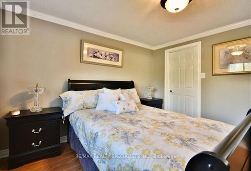 26 Doris Drive, Barrie, ON - Indoor Photo Showing Bedroom