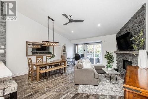 27 - 5 Harbour Street, Collingwood, ON - Indoor Photo Showing Living Room With Fireplace