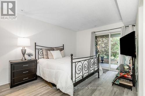 27 - 5 Harbour Street, Collingwood, ON - Indoor Photo Showing Bedroom