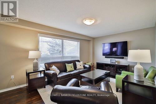 363 Edenbrook Hill Drive, Brampton, ON - Indoor Photo Showing Living Room