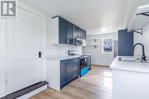 8714 Fifth Line, Halton Hills, ON - Indoor Photo Showing Kitchen