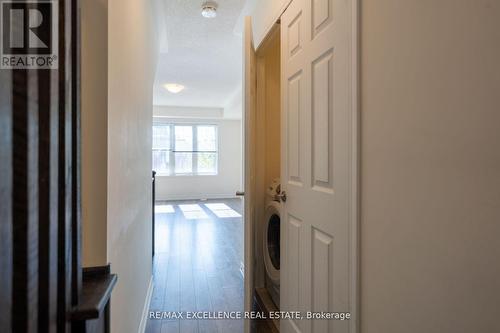 527 Fir Court, Milton, ON - Indoor Photo Showing Other Room