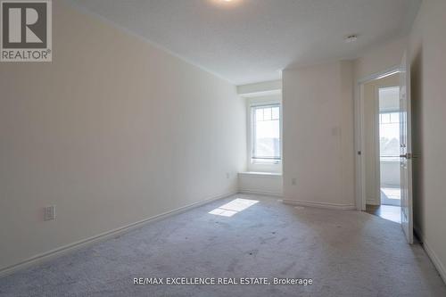 527 Fir Court, Milton, ON - Indoor Photo Showing Other Room