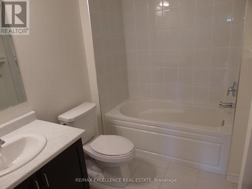 527 Fir Court, Milton, ON - Indoor Photo Showing Bathroom