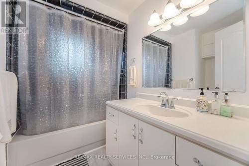 6 Glenmore Crescent, Brampton, ON - Indoor Photo Showing Bathroom