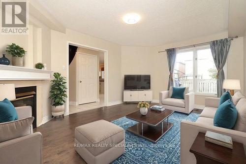 3247 Bloomfield Drive, Mississauga, ON - Indoor Photo Showing Living Room With Fireplace