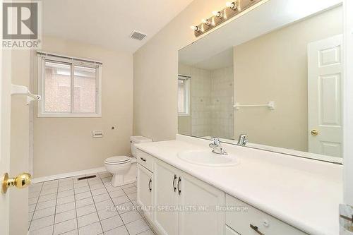 3247 Bloomfield Drive, Mississauga, ON - Indoor Photo Showing Bathroom