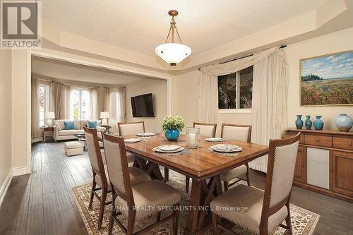 3247 Bloomfield Drive, Mississauga, ON - Indoor Photo Showing Dining Room