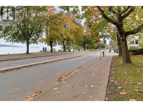 201 1995 Beach Avenue, Vancouver, BC - Outdoor With View