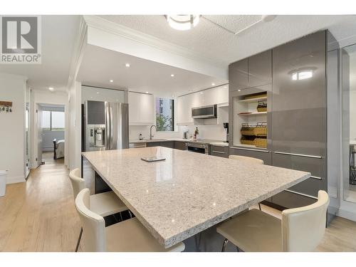 201 1995 Beach Avenue, Vancouver, BC - Indoor Photo Showing Kitchen With Upgraded Kitchen