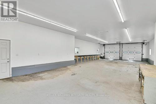 20397 Park Crescent, South Glengarry, ON - Indoor Photo Showing Garage