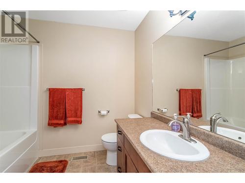 3350 Woodsdale Road Unit# 501, Lake Country, BC - Indoor Photo Showing Bathroom