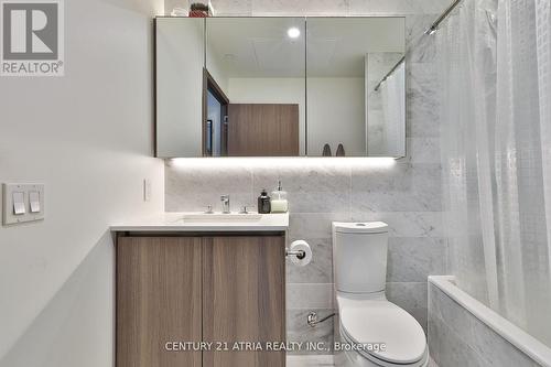 3715 - 19 Bathurst Street, Toronto, ON - Indoor Photo Showing Bathroom