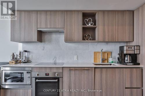 3715 - 19 Bathurst Street, Toronto, ON - Indoor Photo Showing Kitchen