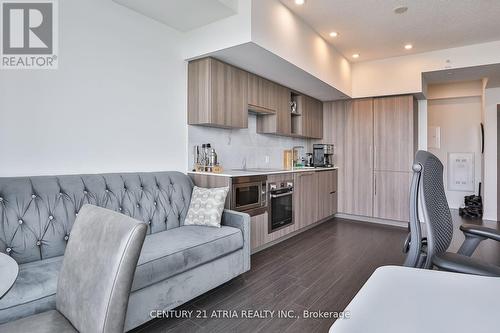 3715 - 19 Bathurst Street, Toronto, ON - Indoor