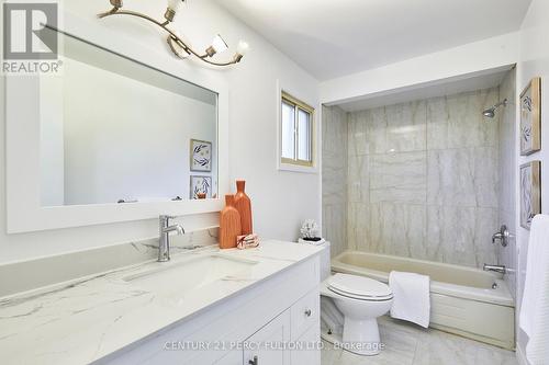 472 Sheppard Avenue, Pickering, ON - Indoor Photo Showing Bathroom