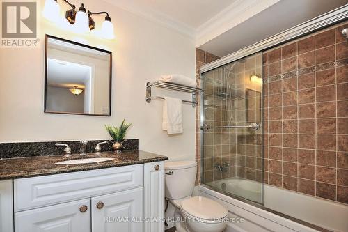 30 - 30 Ashglen Way, Markham, ON - Indoor Photo Showing Bathroom