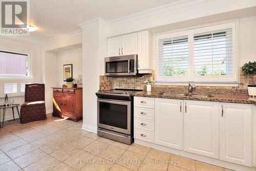 30 - 30 Ashglen Way, Markham, ON - Indoor Photo Showing Kitchen