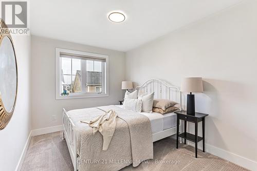 120 Sycamore Street, Blue Mountains, ON - Indoor Photo Showing Bedroom