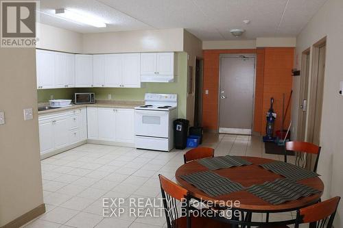 203 - 271 Lester Street, Waterloo, ON - Indoor Photo Showing Kitchen