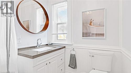 56 Bridge Street, Meaford, ON - Indoor Photo Showing Bathroom