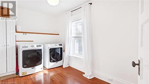 56 Bridge Street, Meaford, ON - Indoor Photo Showing Laundry Room